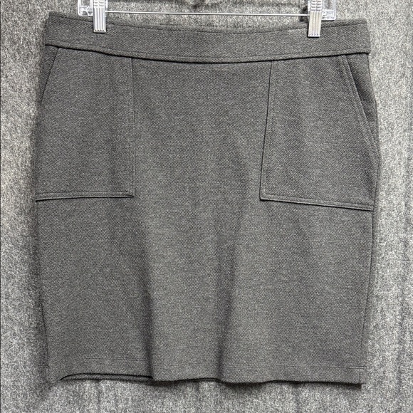 LOFT Dresses & Skirts - LOFT Charcoal Pencil Skirt